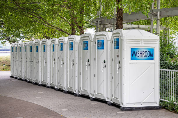 Best Luxury portable toilet rental  in Shinnecock Hills, NY